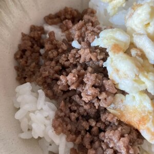 日曜は手抜きでもいいじゃないか⍢﻿♬ 簡単二色丼